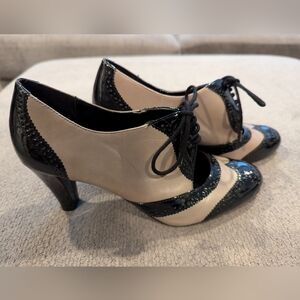 Women's Connie Heels